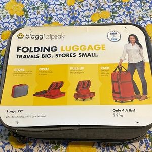 Biaggi ZipSak luggage - 27” gray - NWT